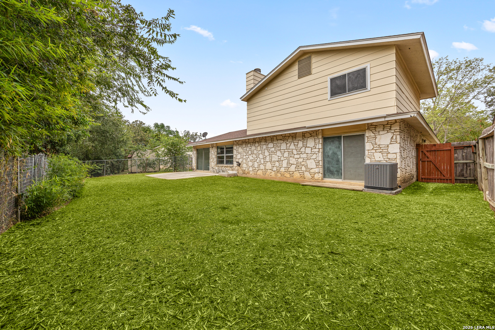main property photo 39