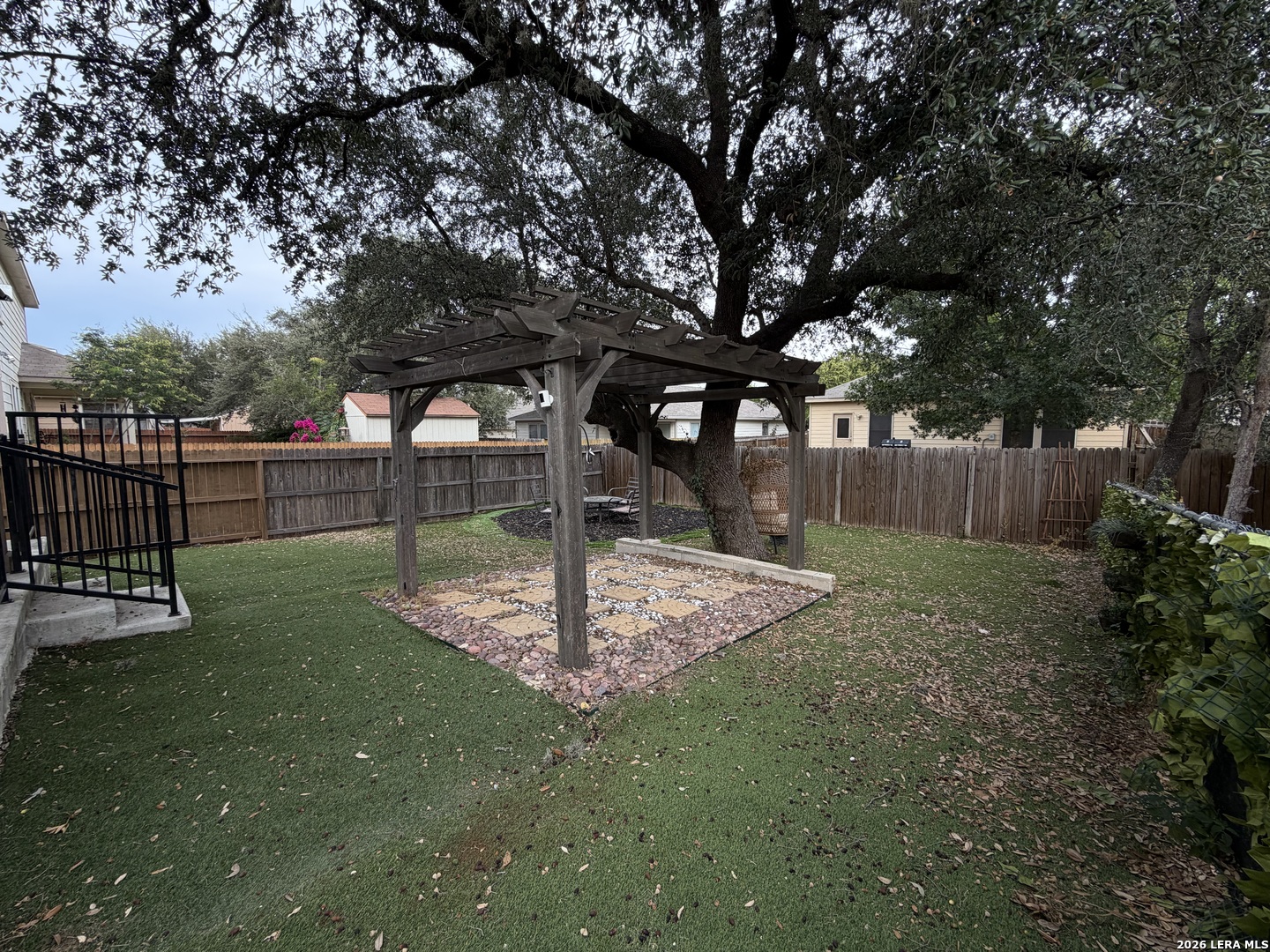 main property photo 31