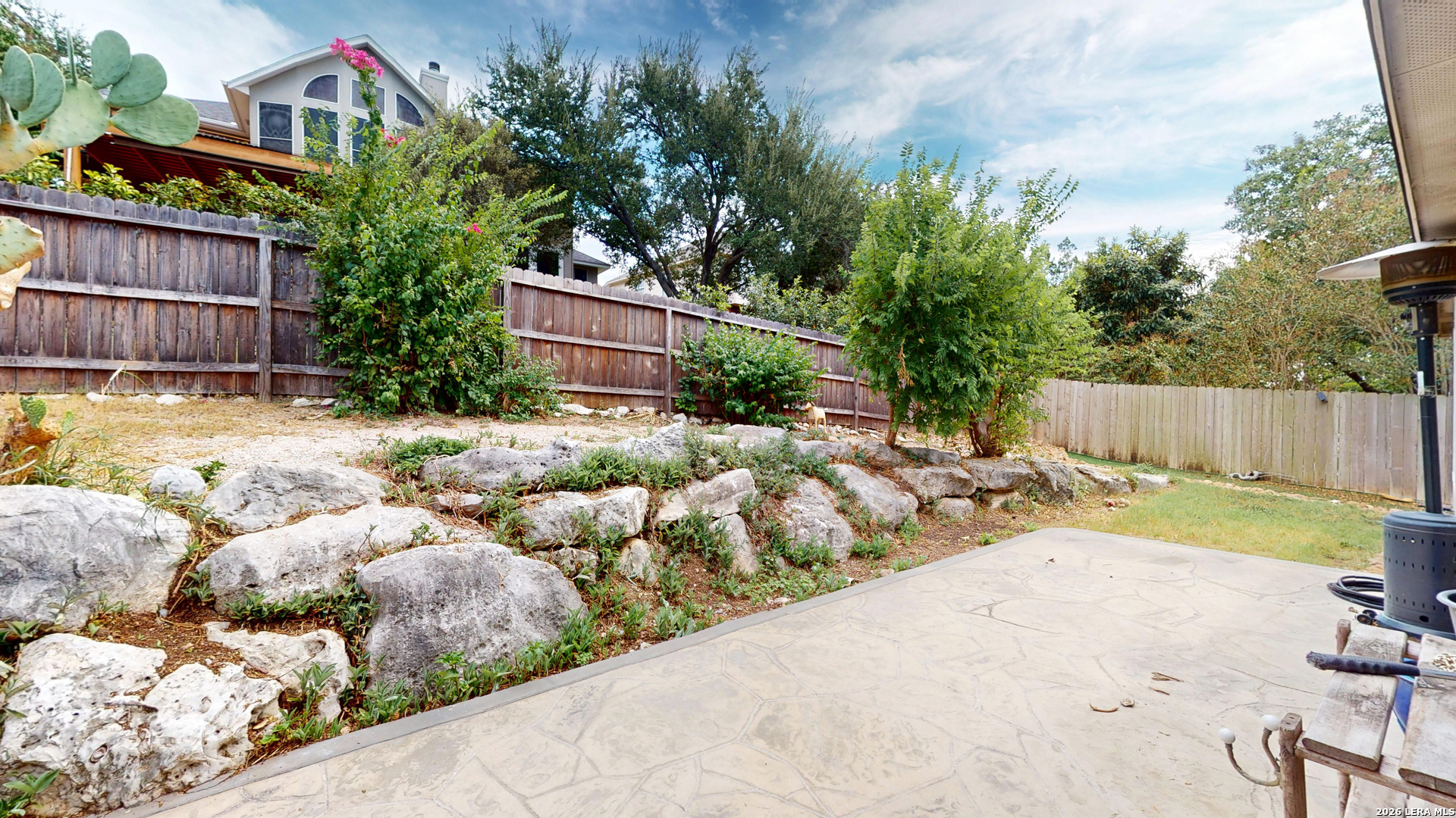 main property photo 35