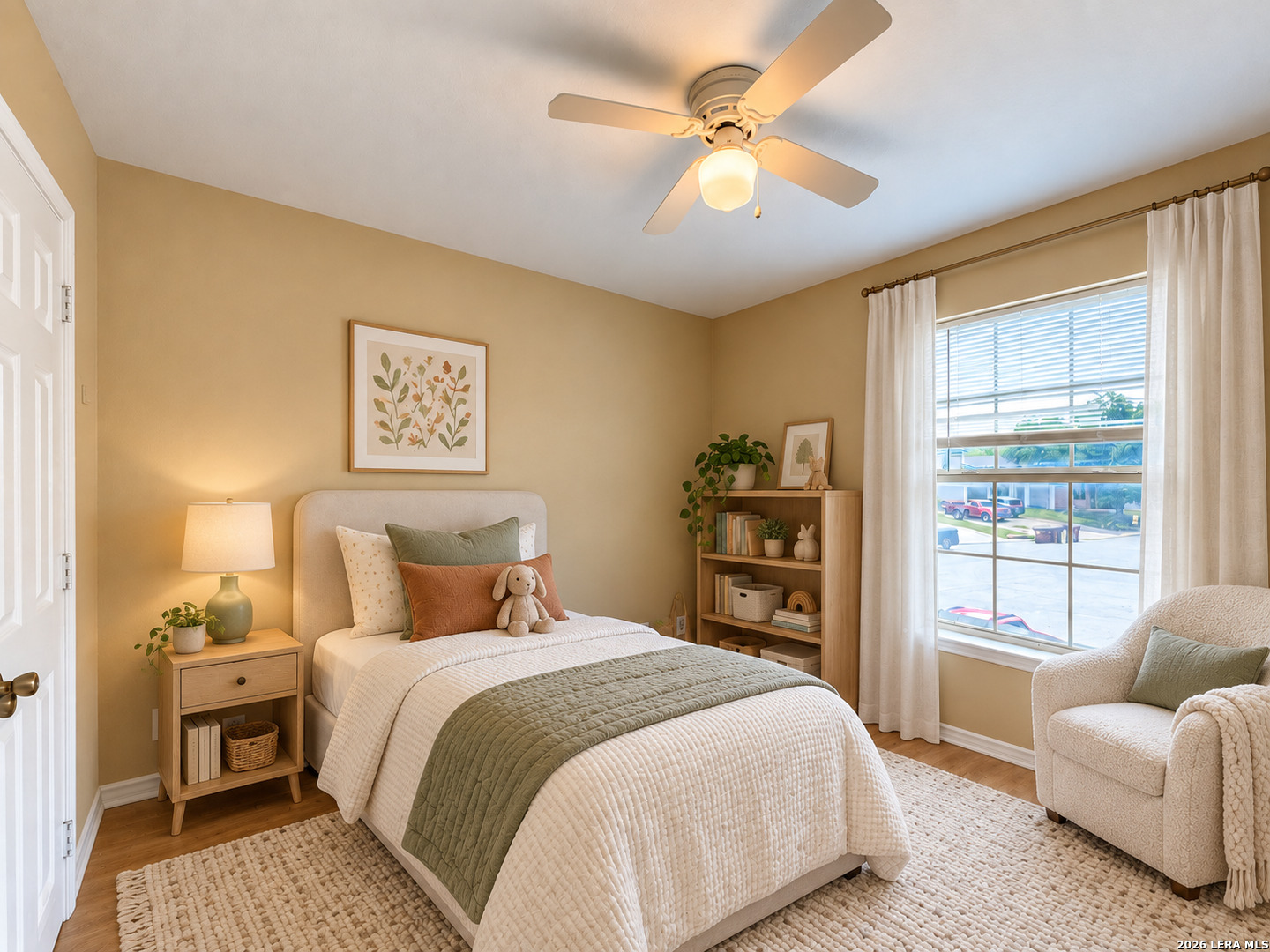 main property photo 5