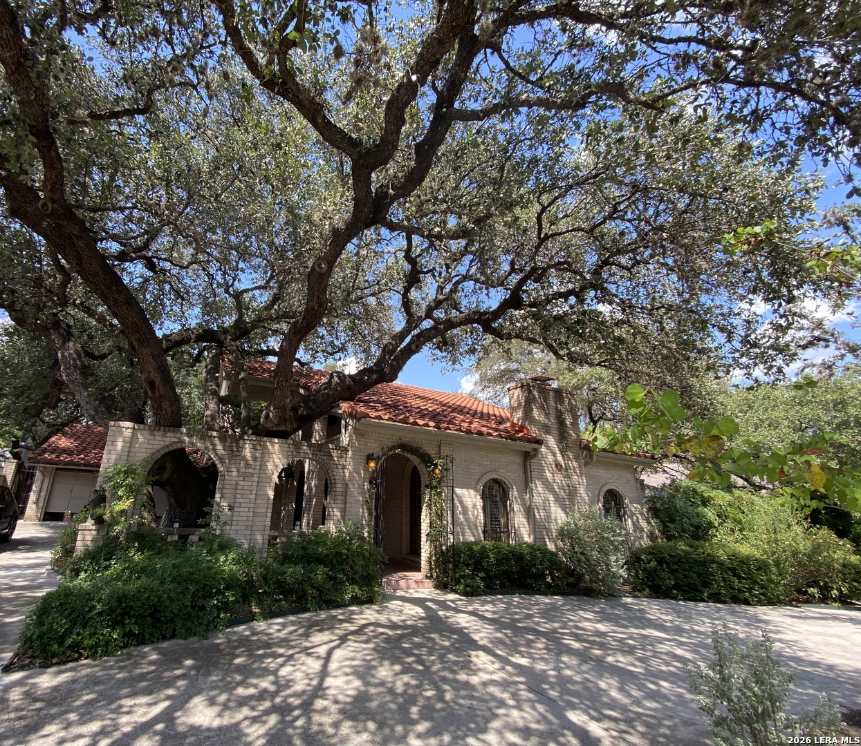 main property photo 40