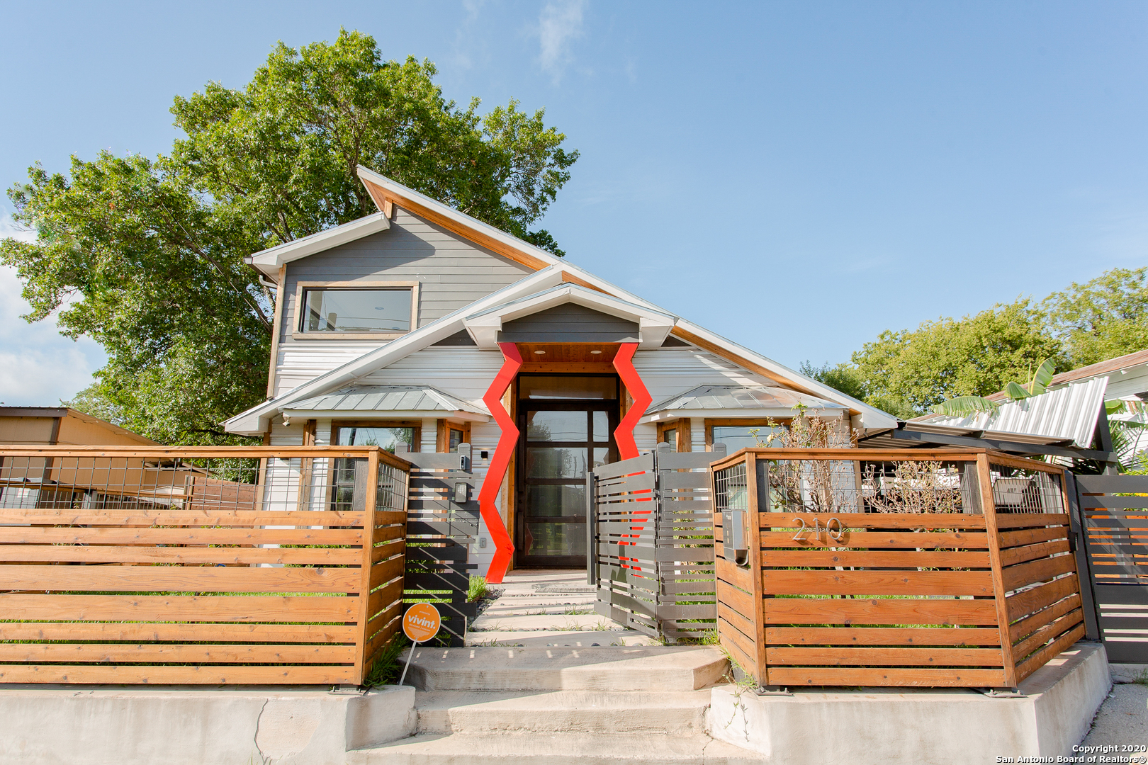 main property photo 5