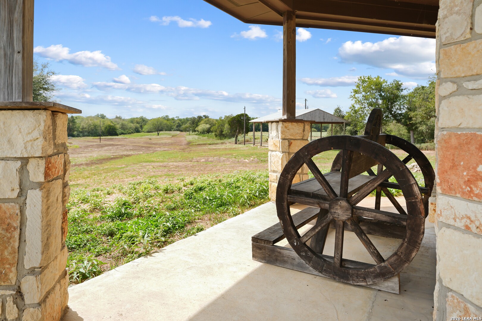 main property photo 36