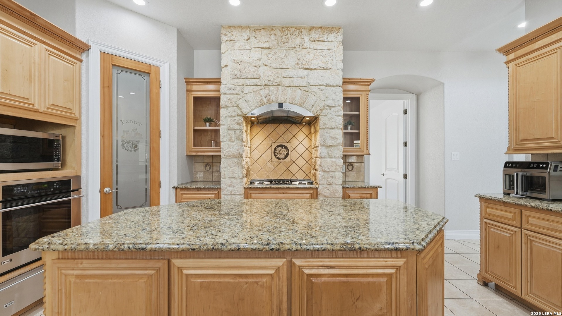 main property photo 19