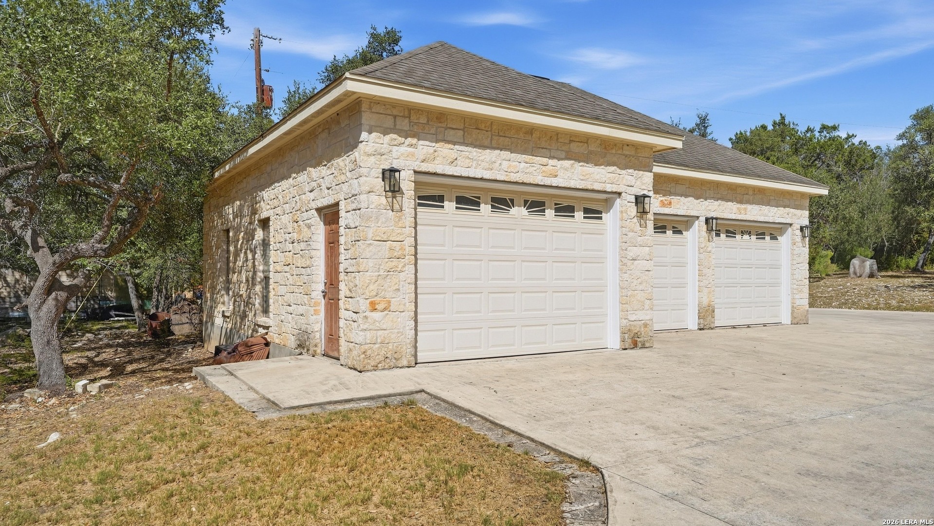 main property photo 82
