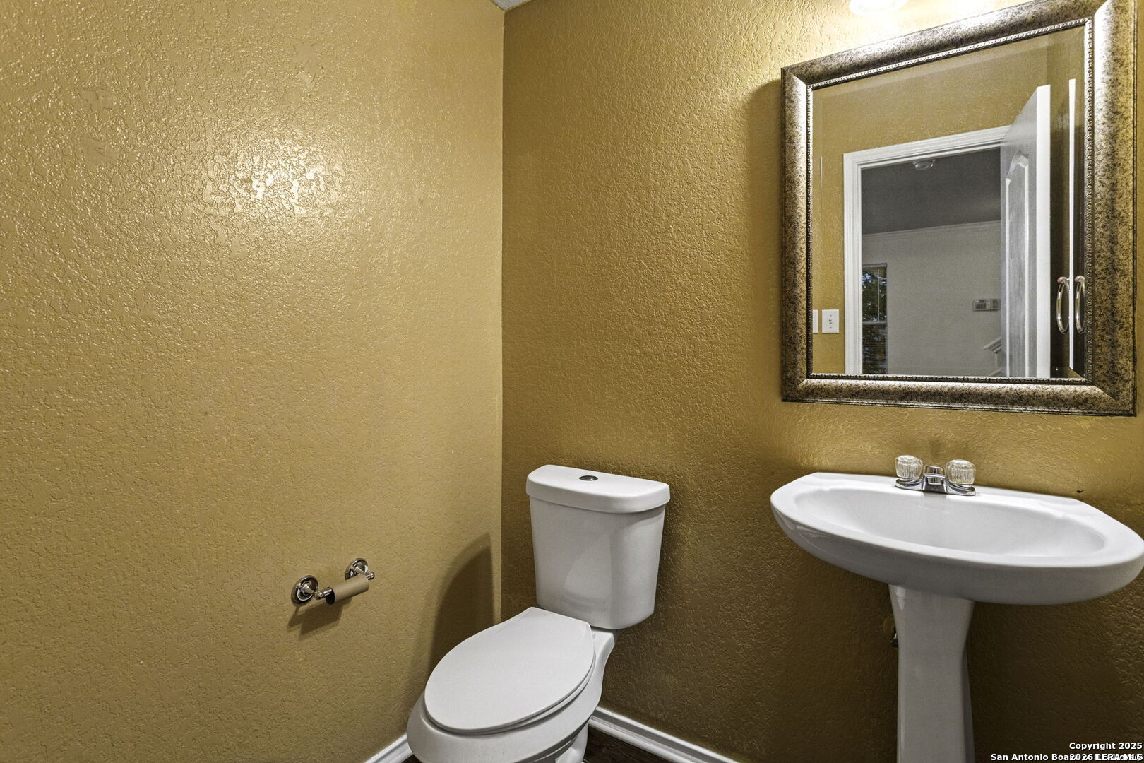 main property photo 14