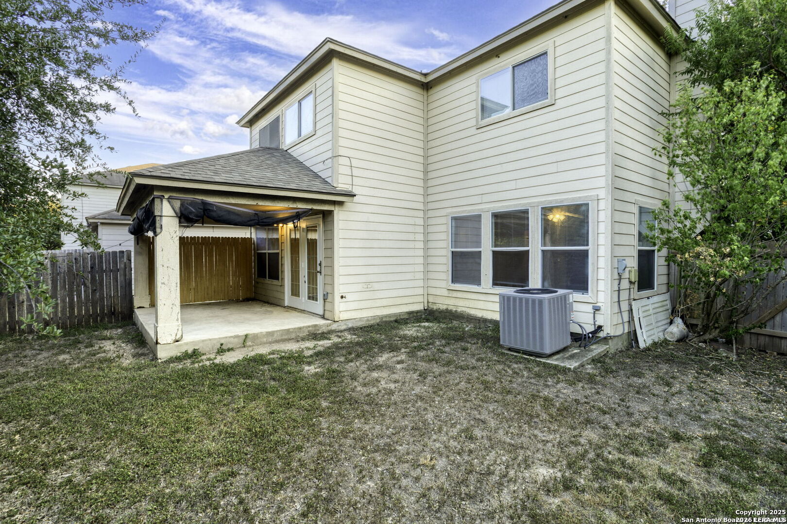 main property photo 23