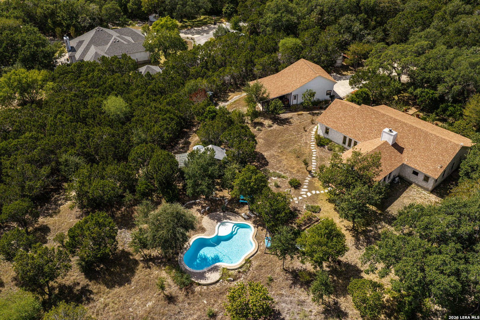 main property photo 41