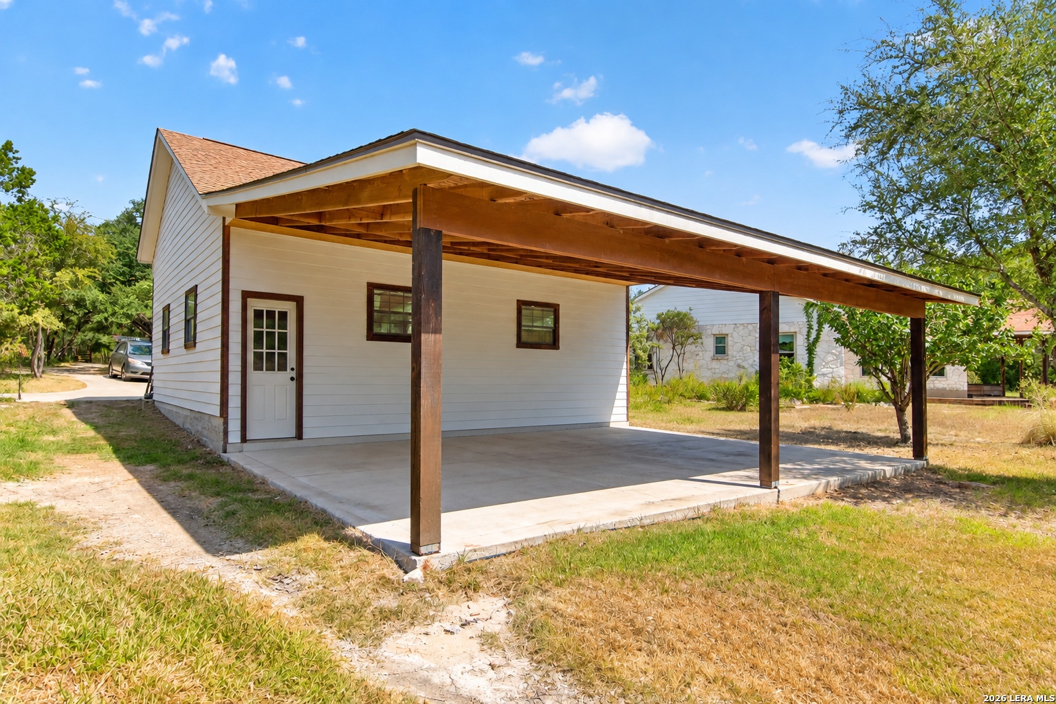 main property photo 45