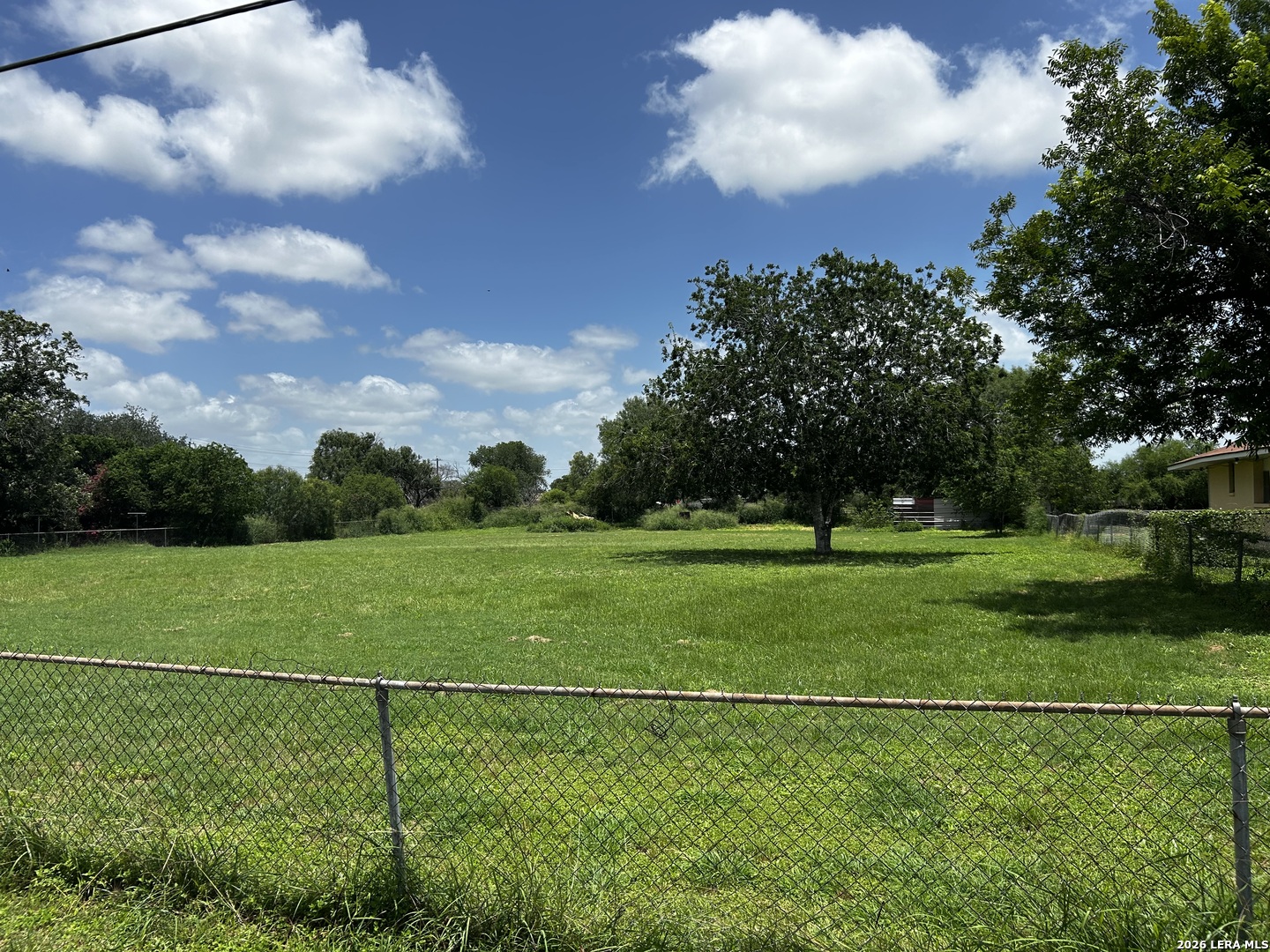 main property photo 22