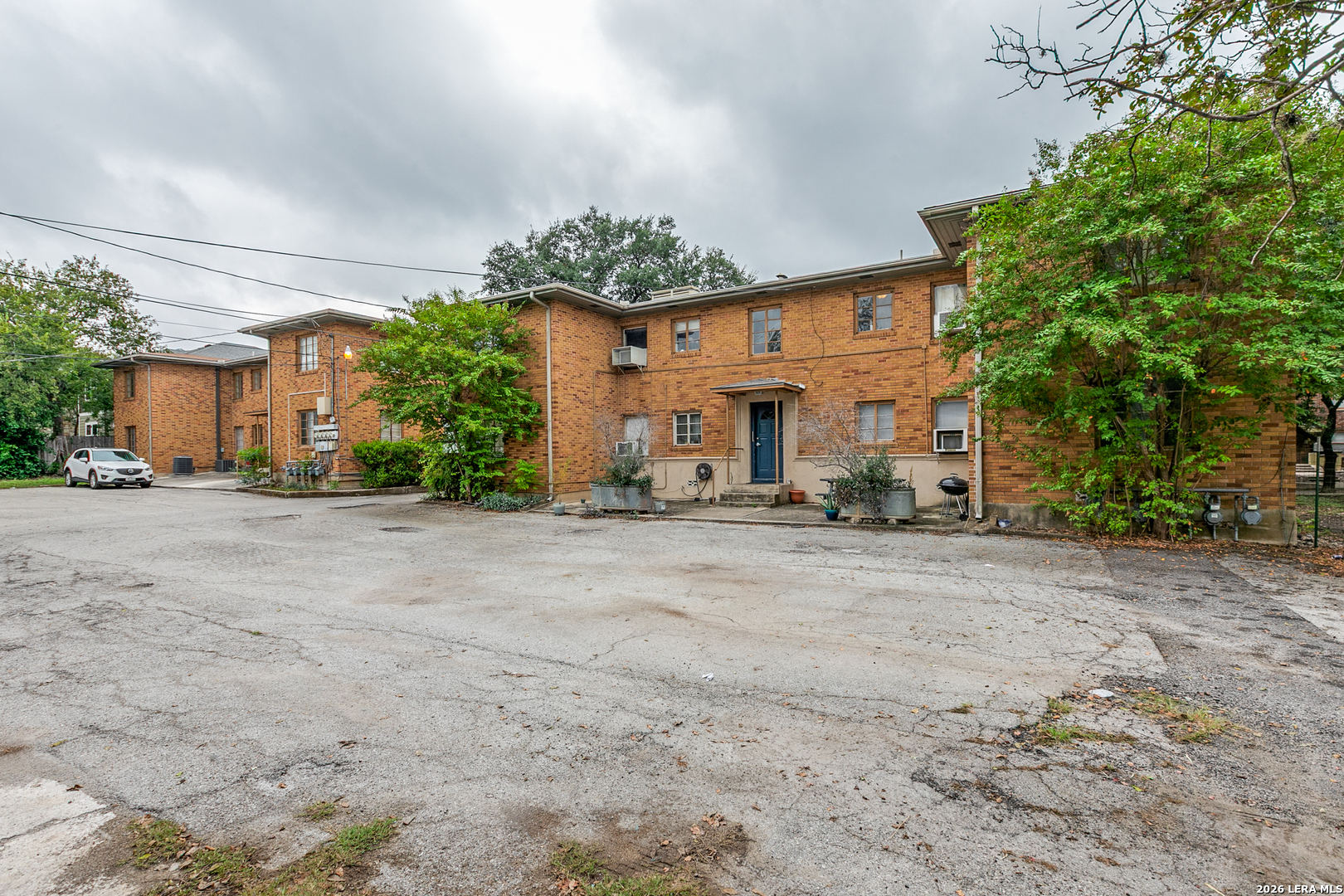 main property photo 17