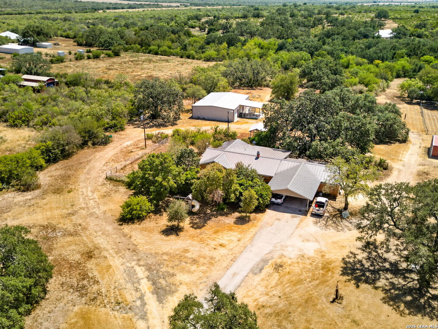 main property photo 6