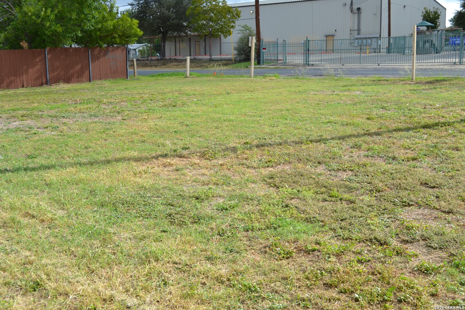 main property photo 5