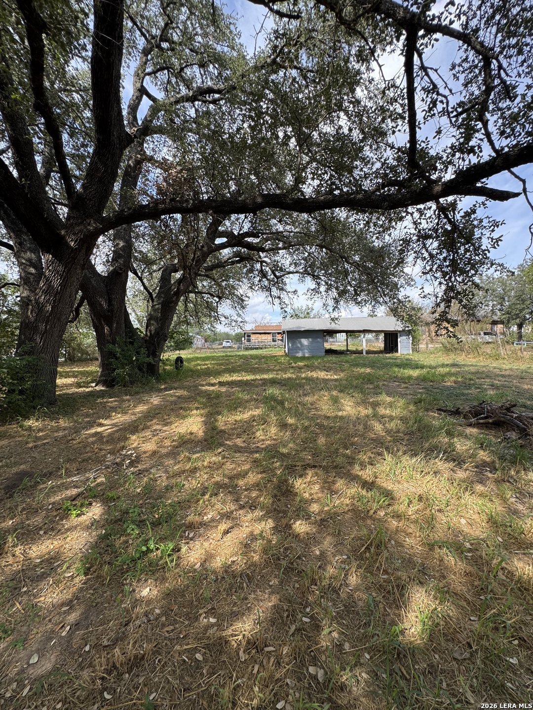 main property photo 10