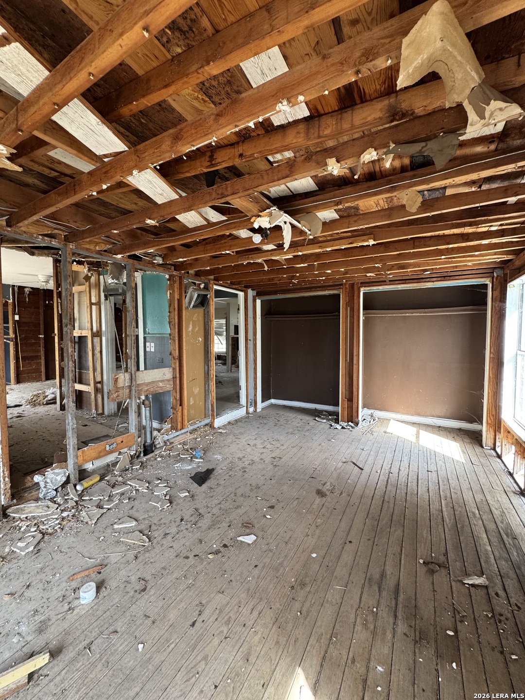 main property photo 19