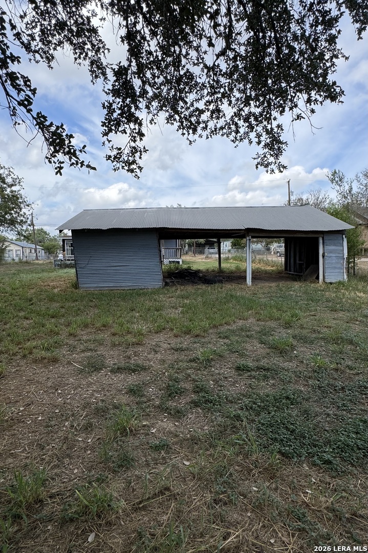 main property photo 9