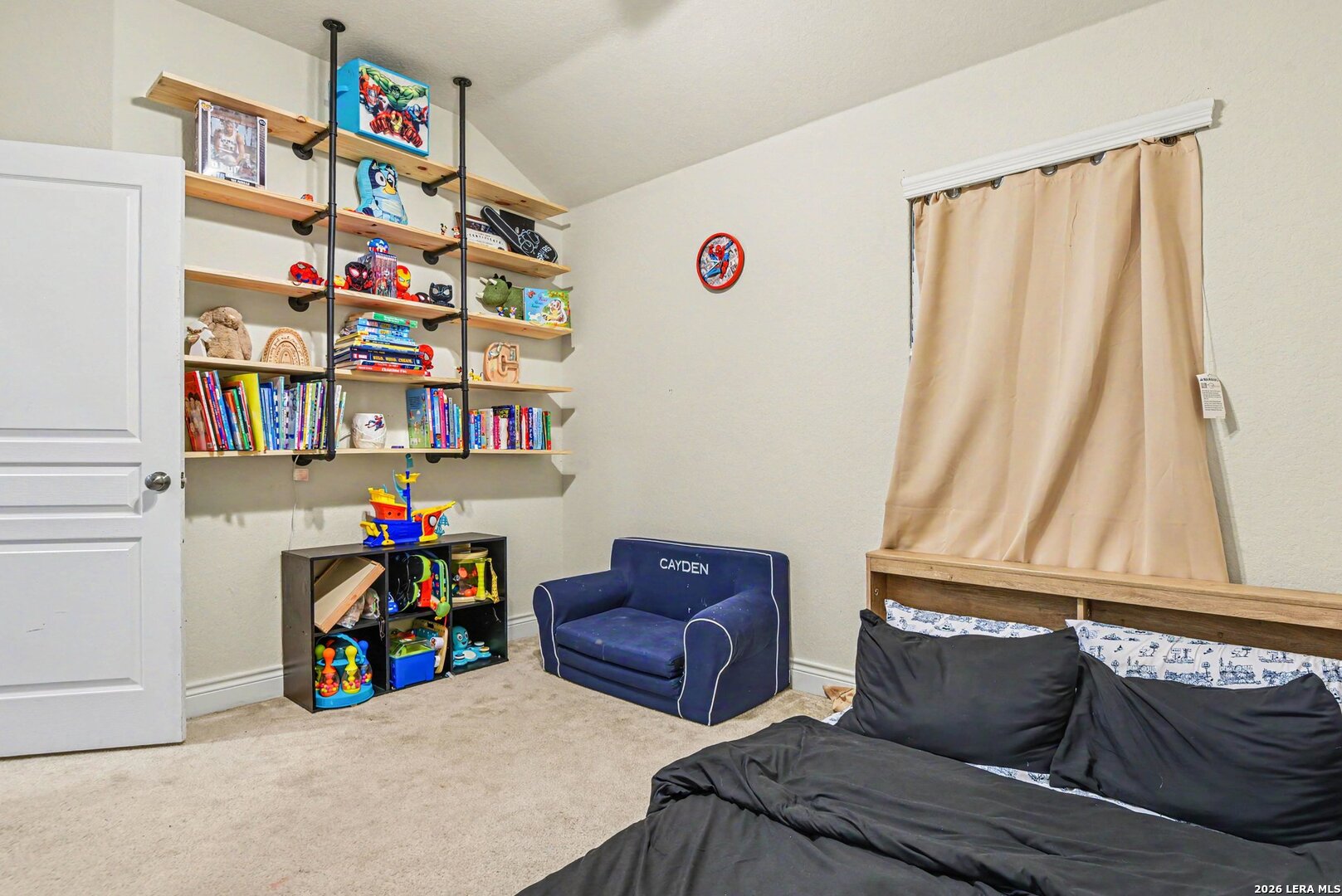 main property photo 24