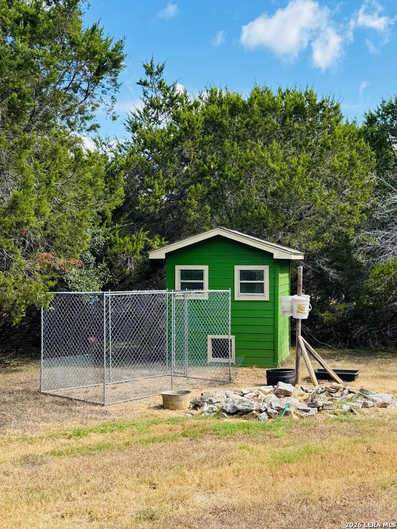 main property photo 25