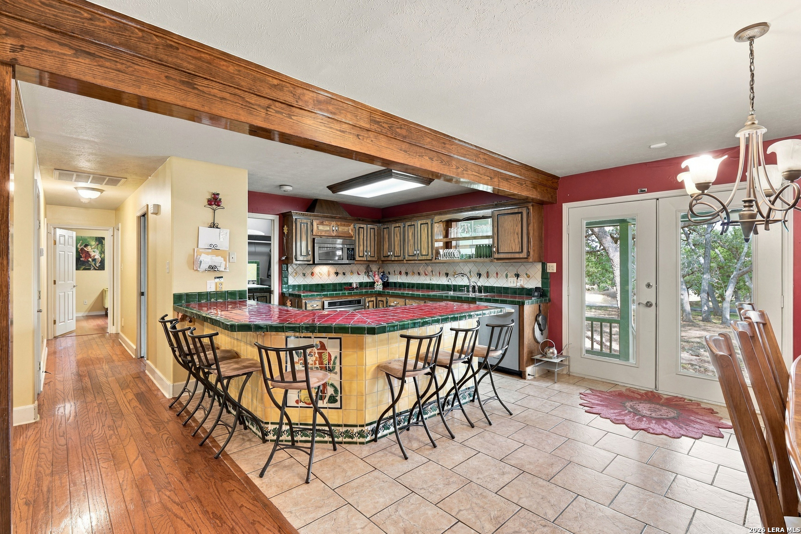 main property photo 6