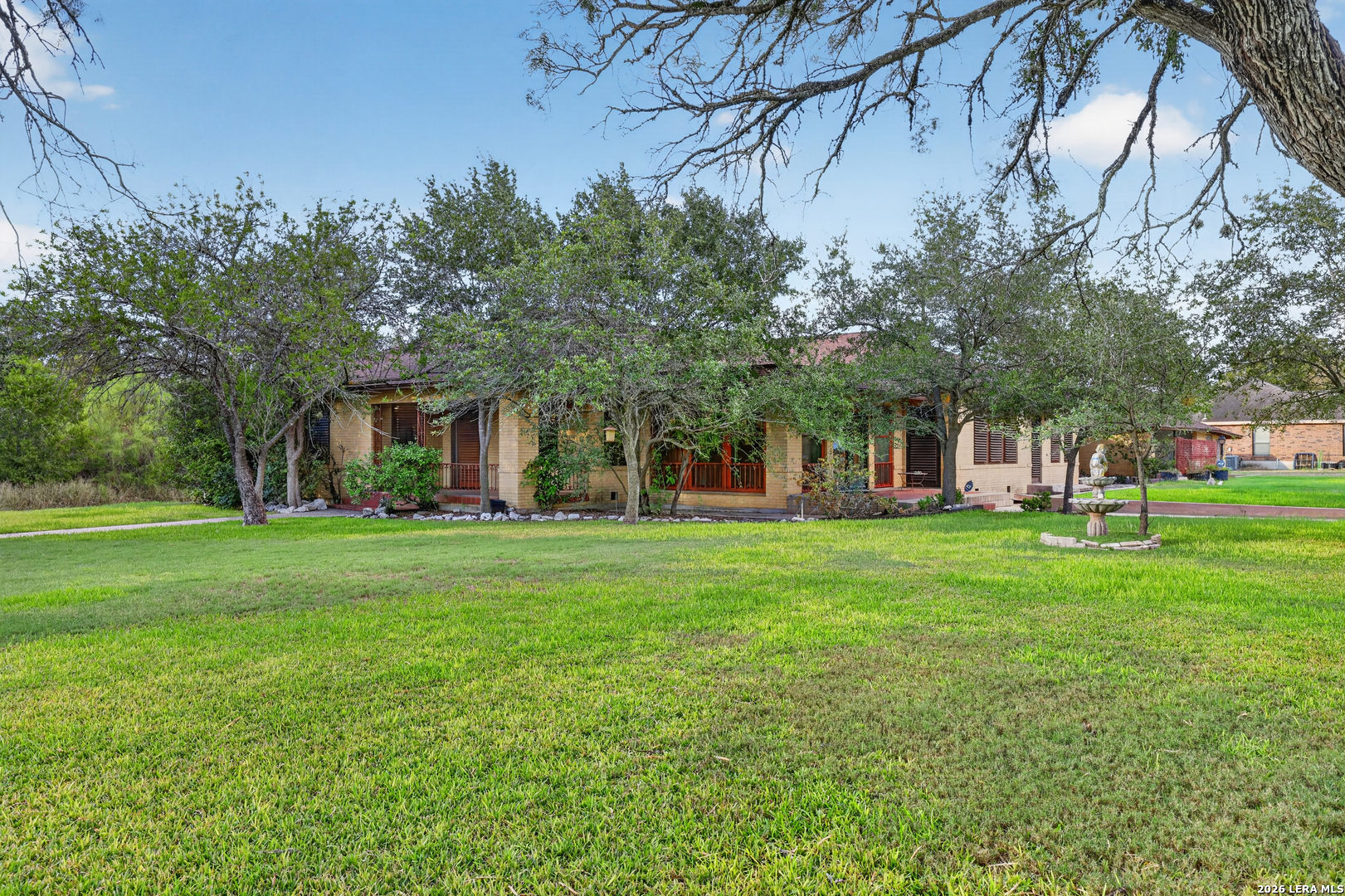 main property photo 2