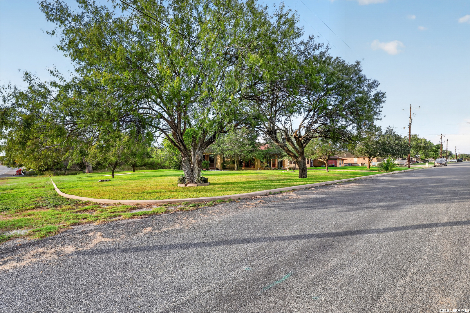 main property photo 20