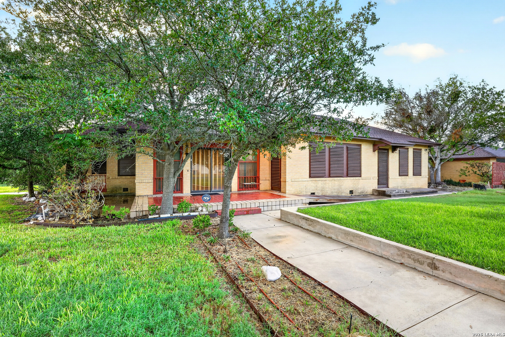 main property photo 22