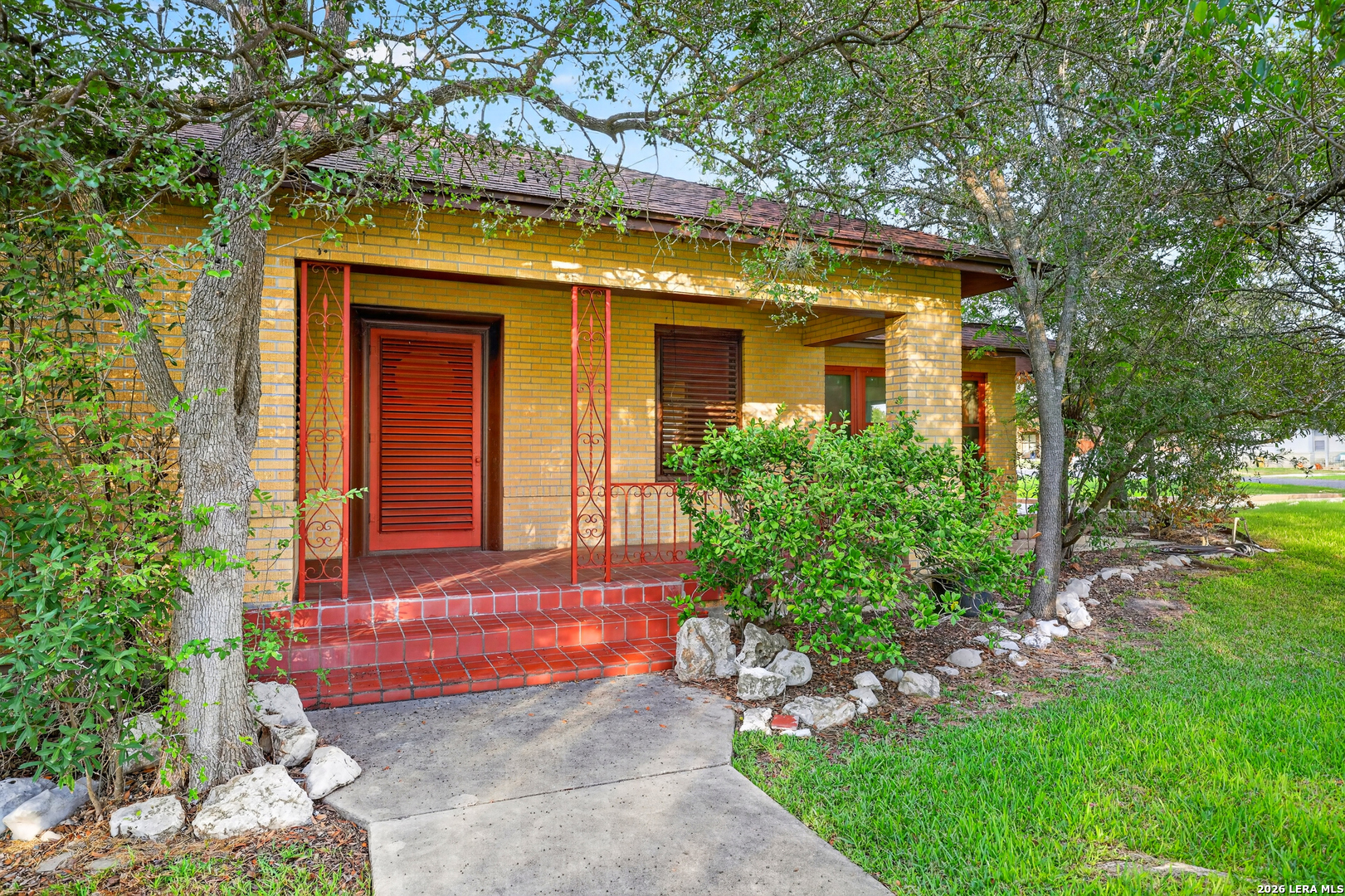main property photo 24