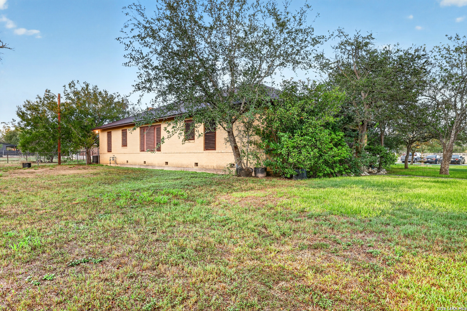 main property photo 38