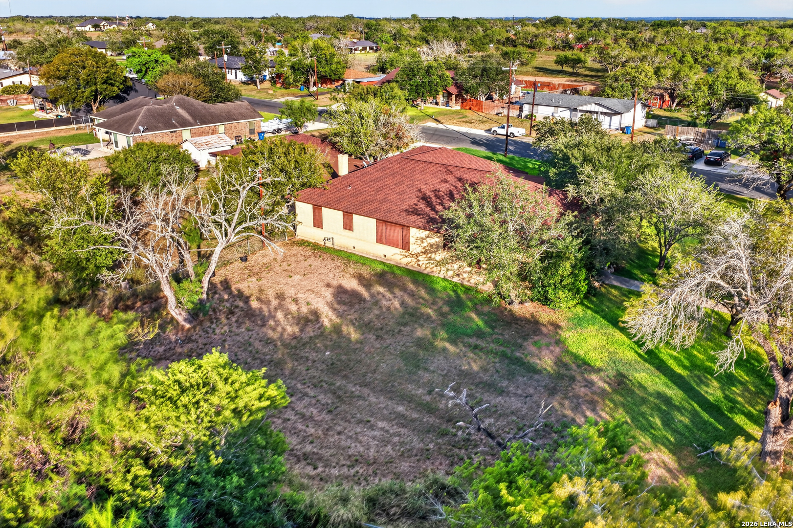 main property photo 9