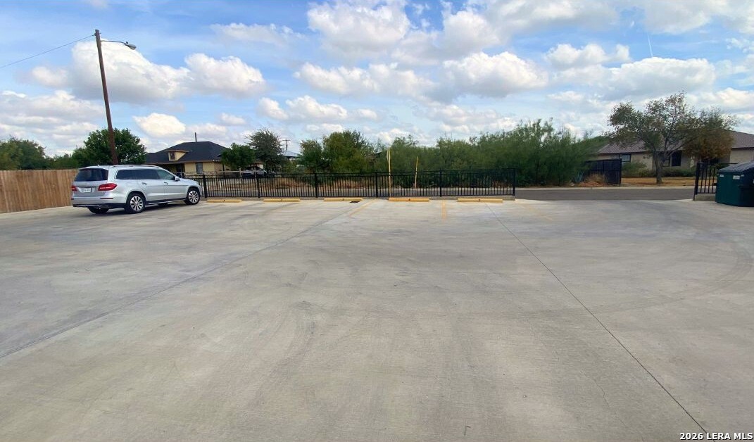 main property photo 10