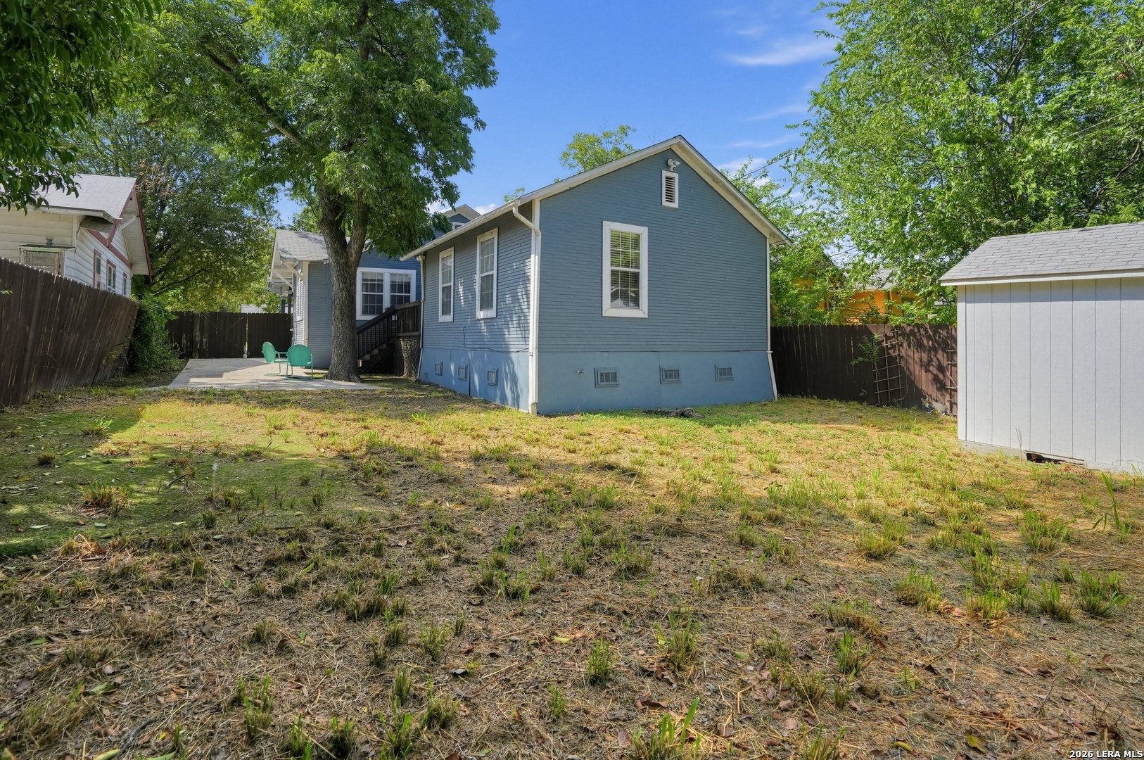 main property photo 17