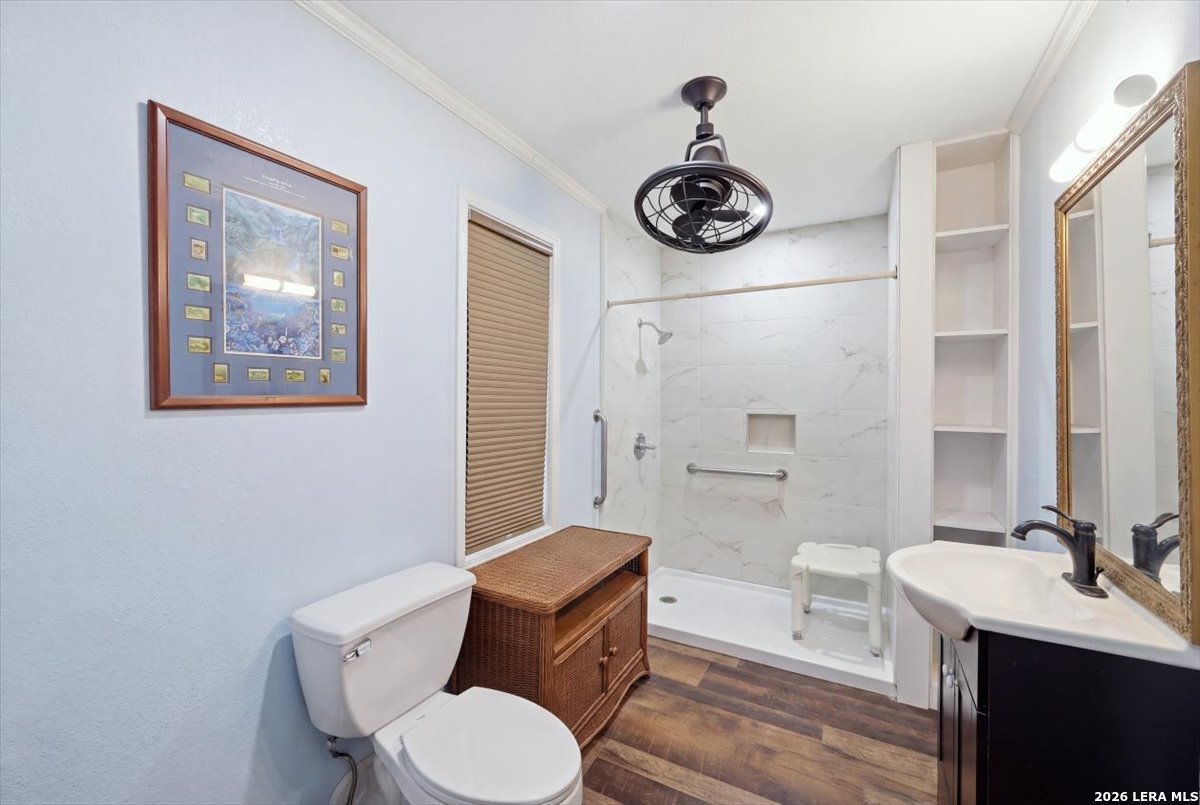 main property photo 43