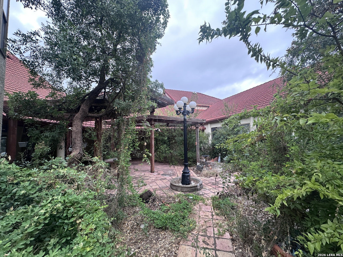 main property photo 45