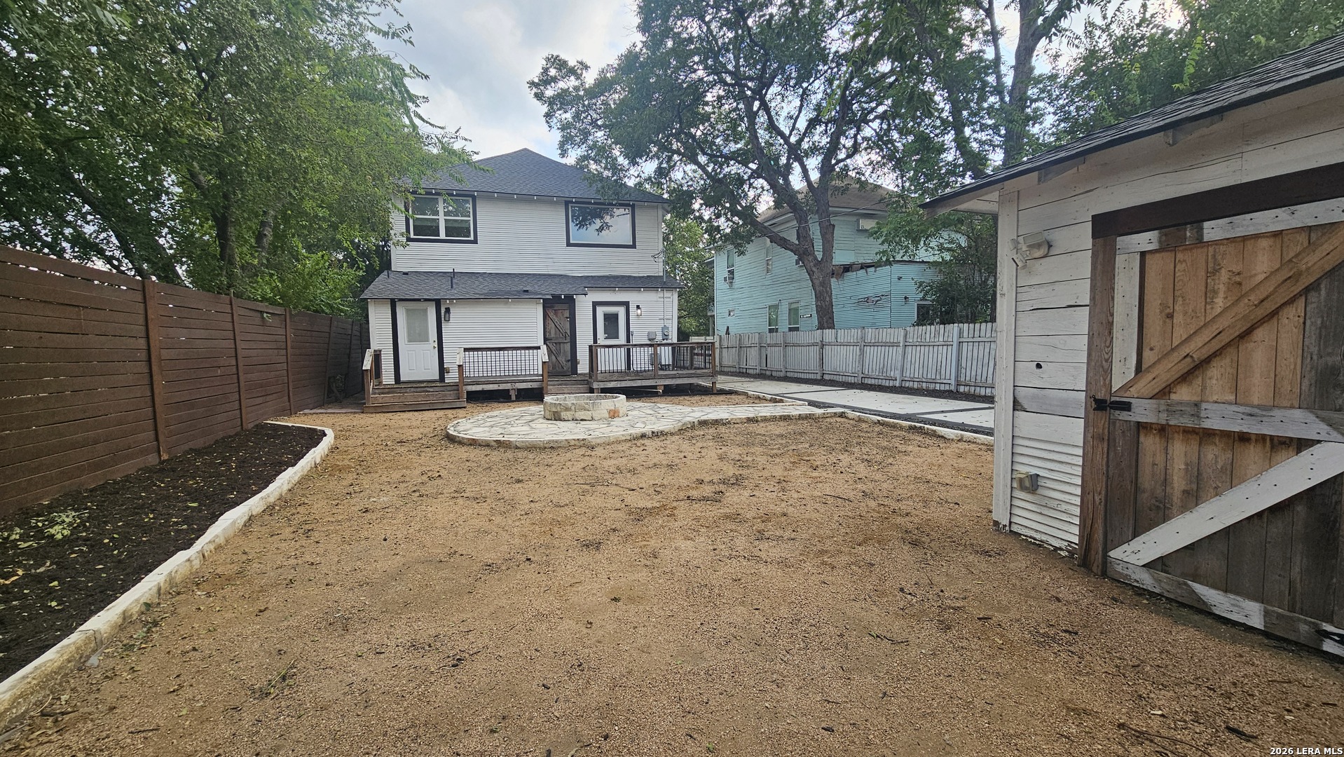 main property photo 21