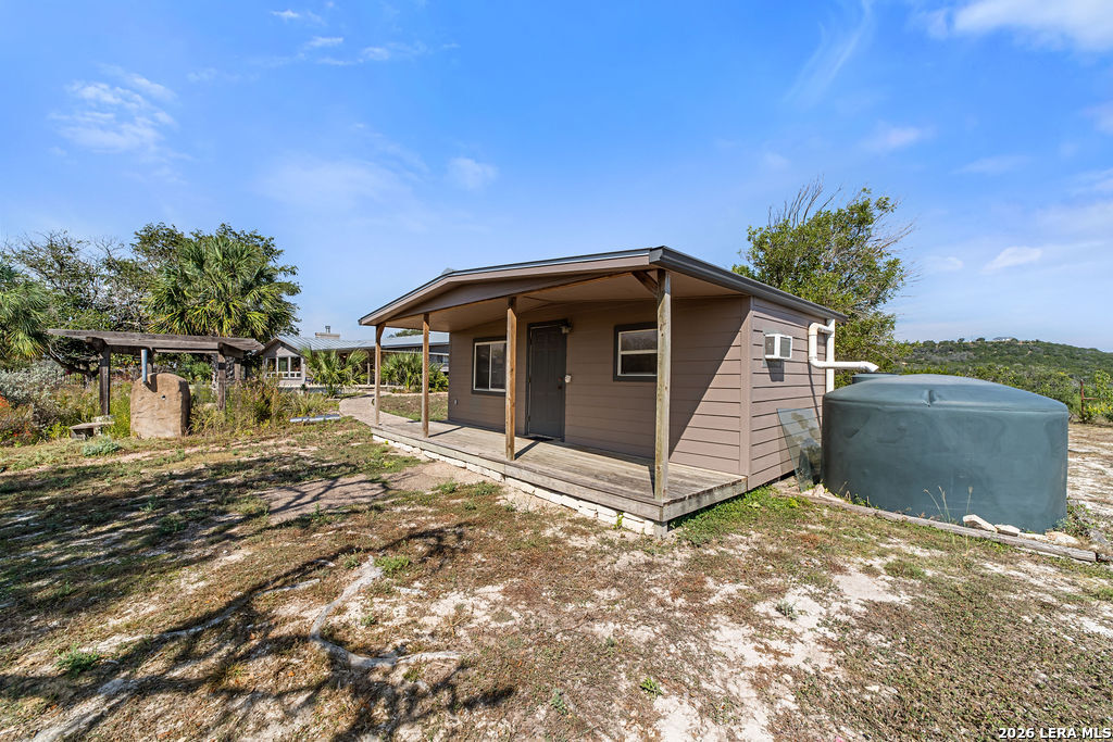 main property photo 40