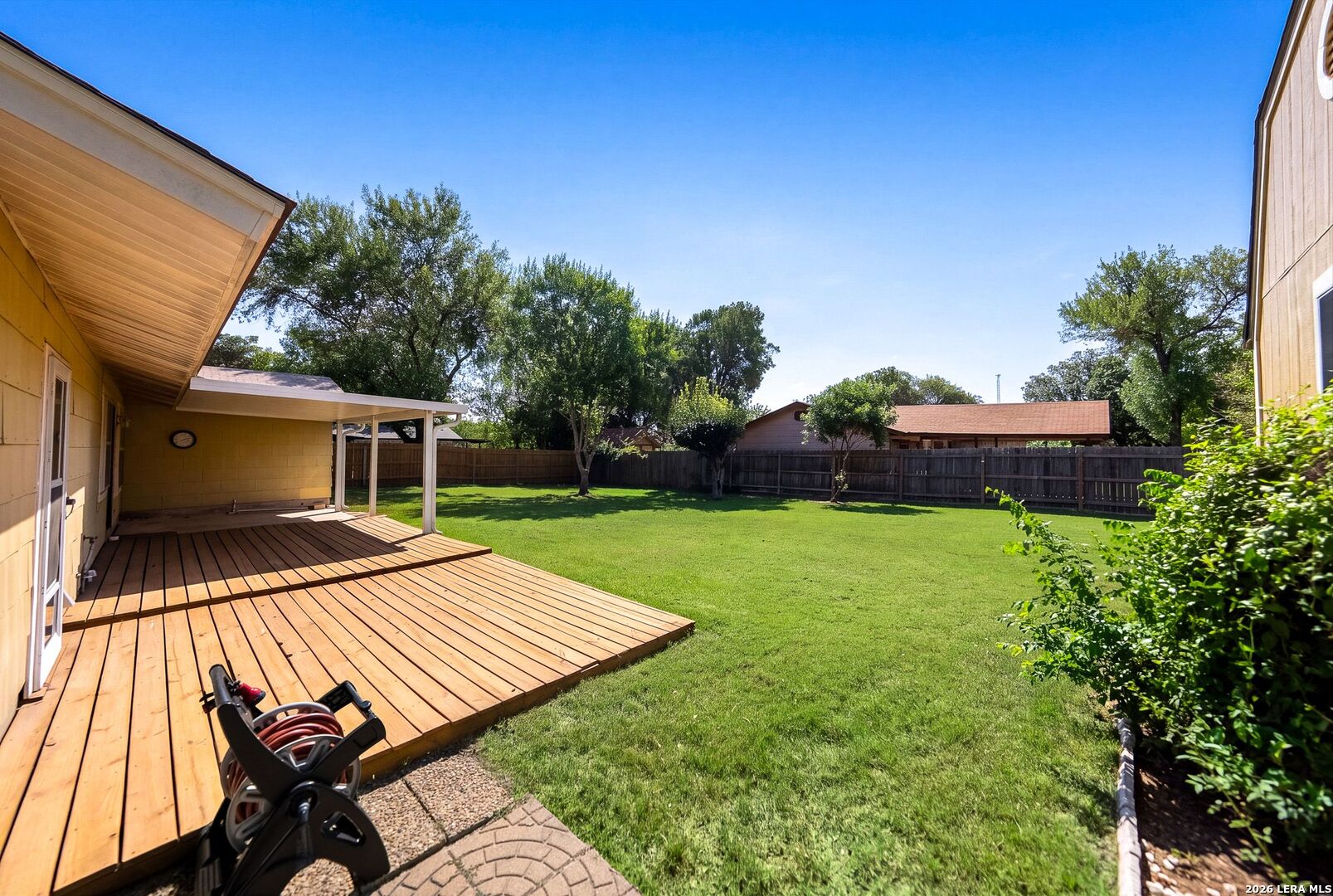 main property photo 41