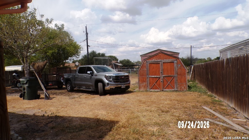 main property photo 5