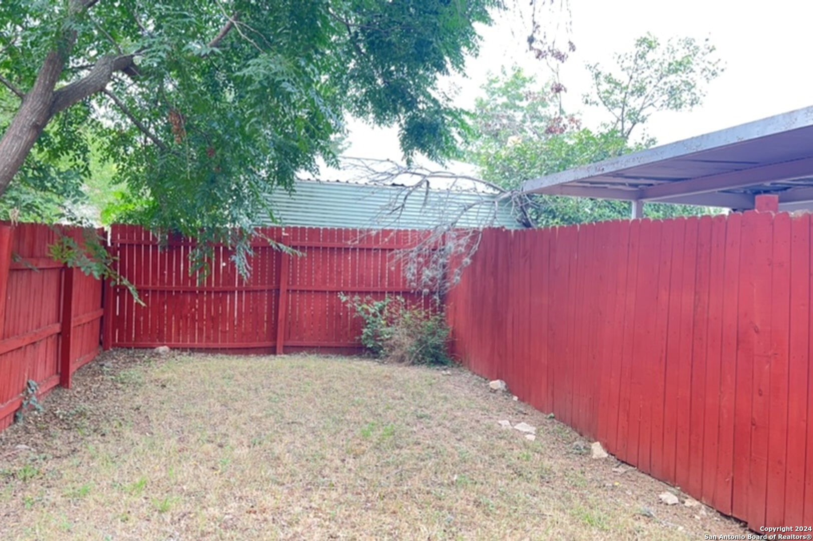 main property photo 9