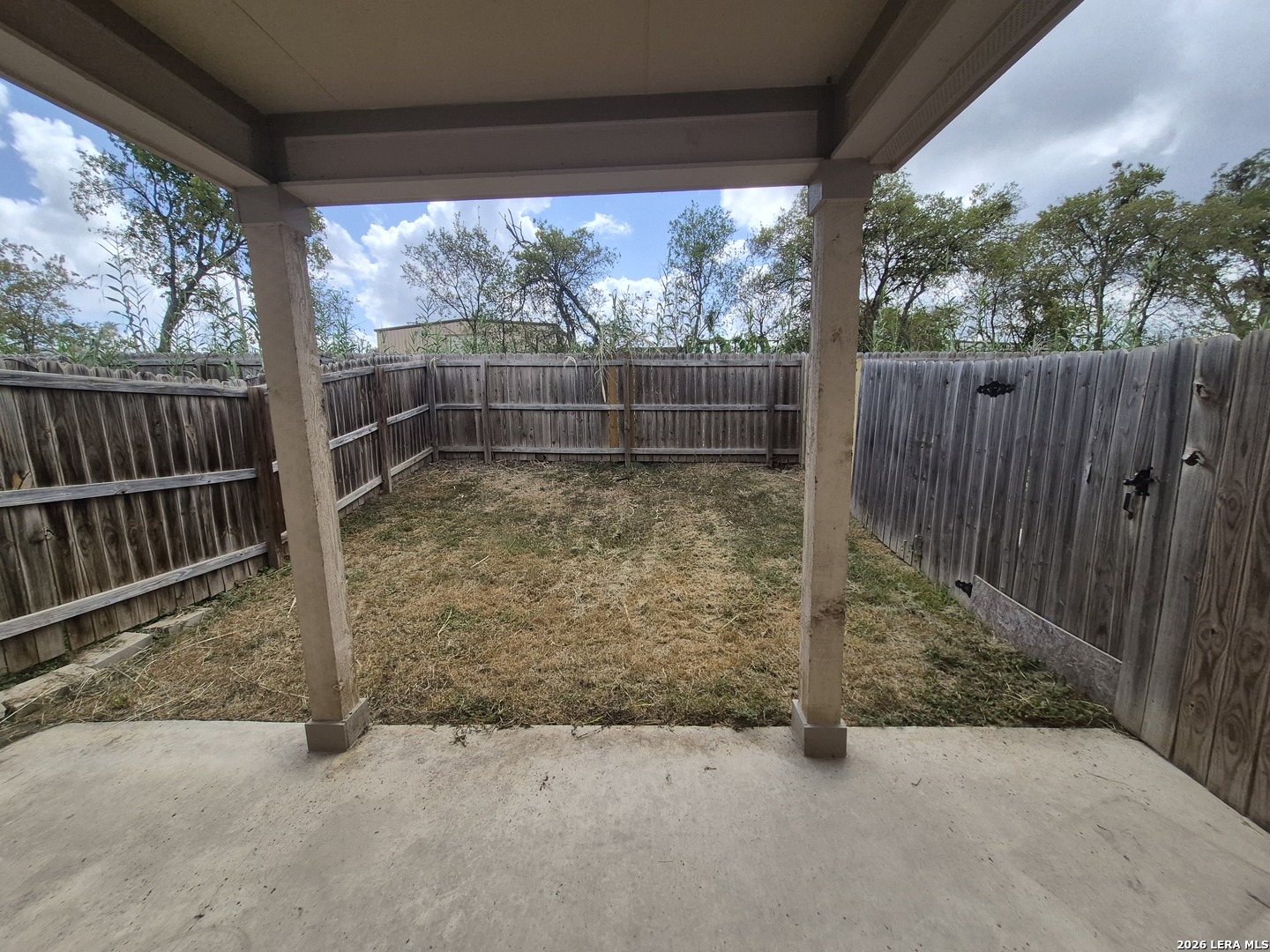 main property photo 24