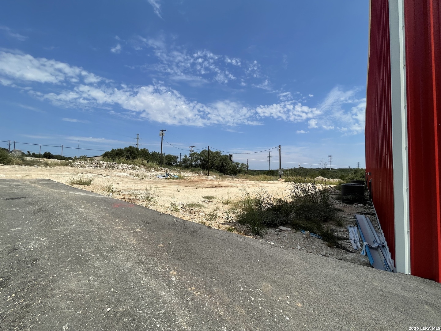 main property photo 9