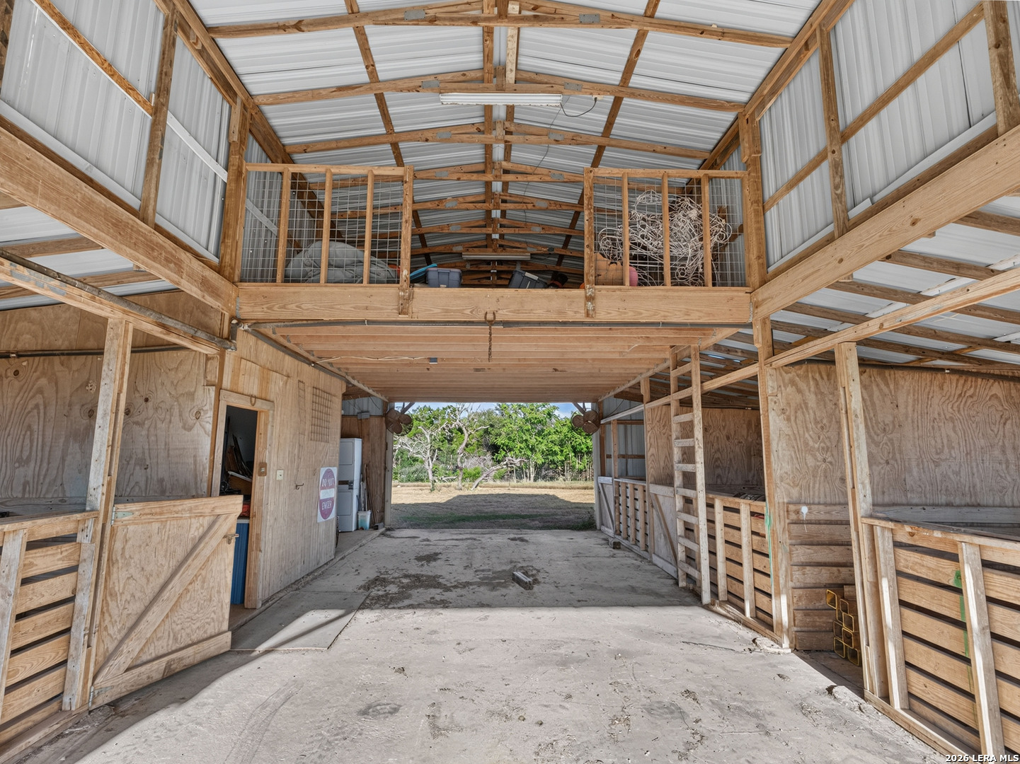main property photo 36