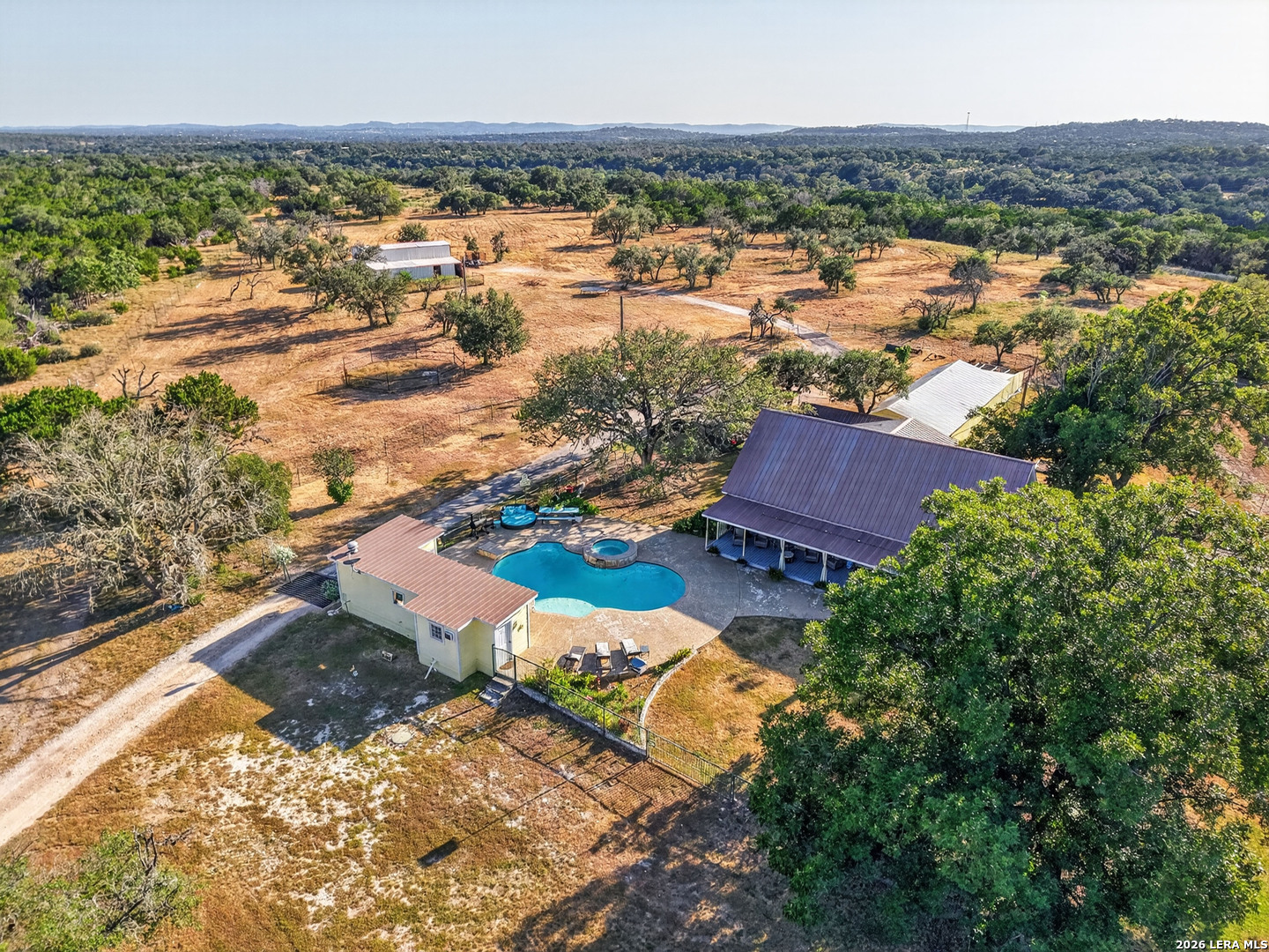 main property photo 37