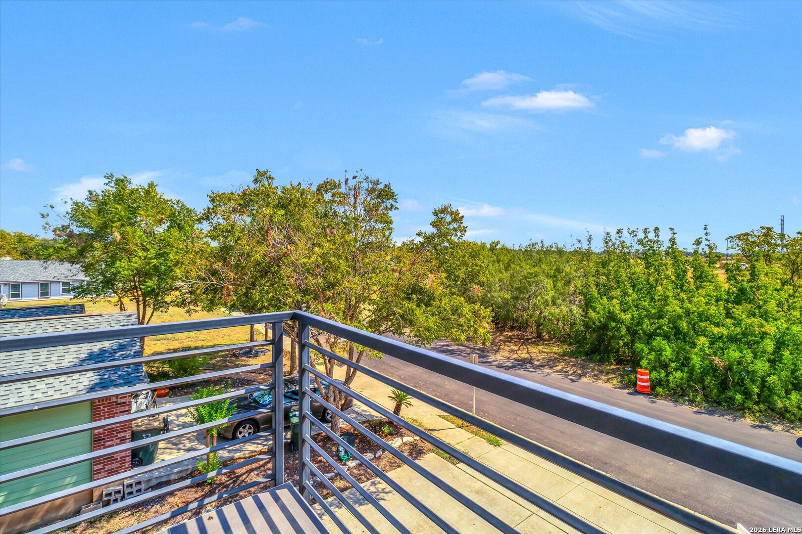 main property photo 37
