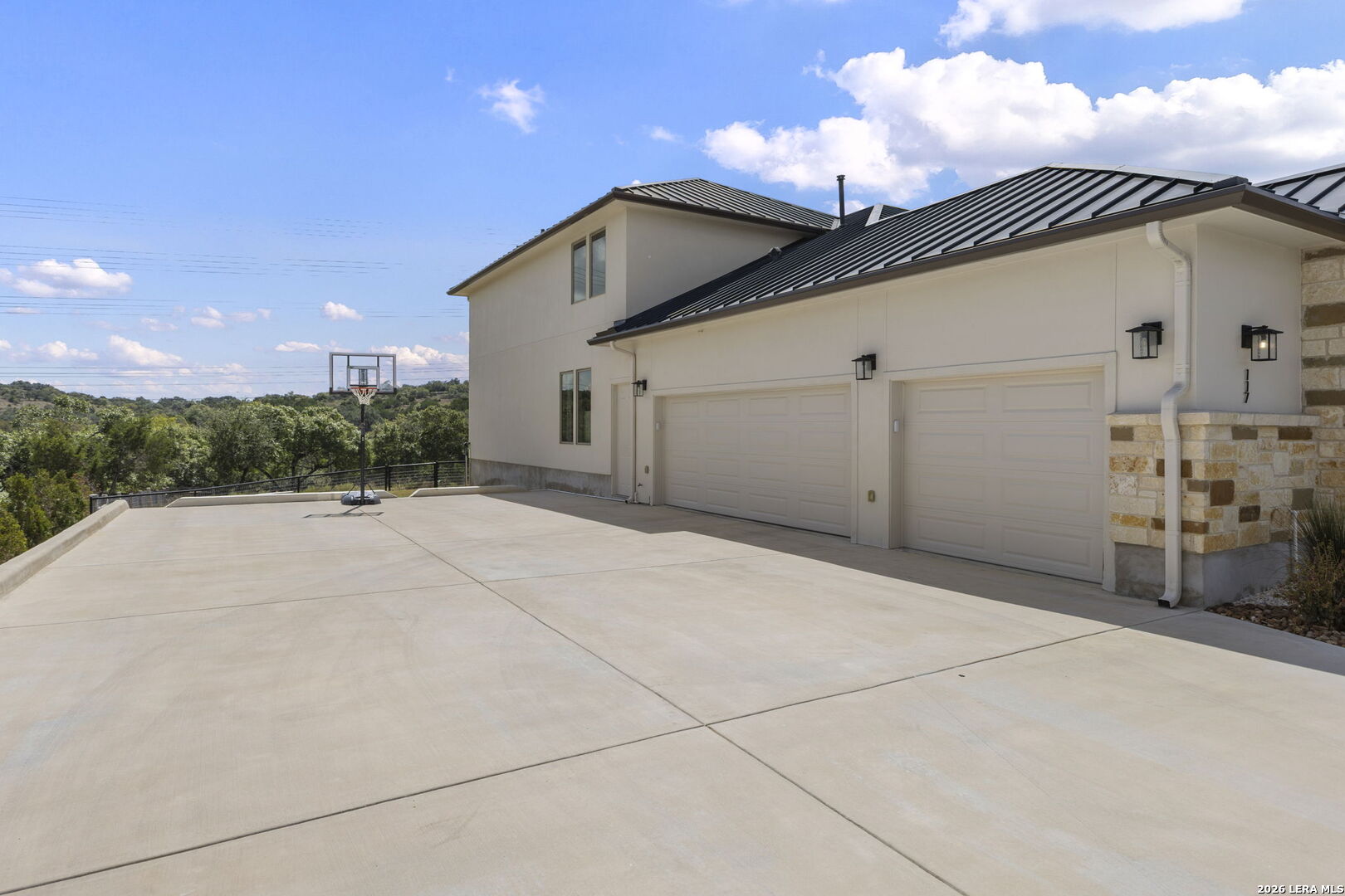 main property photo 65