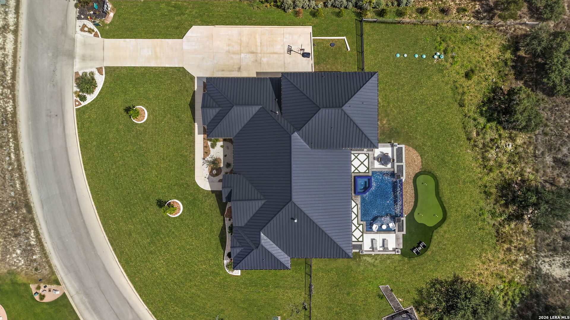 main property photo 66