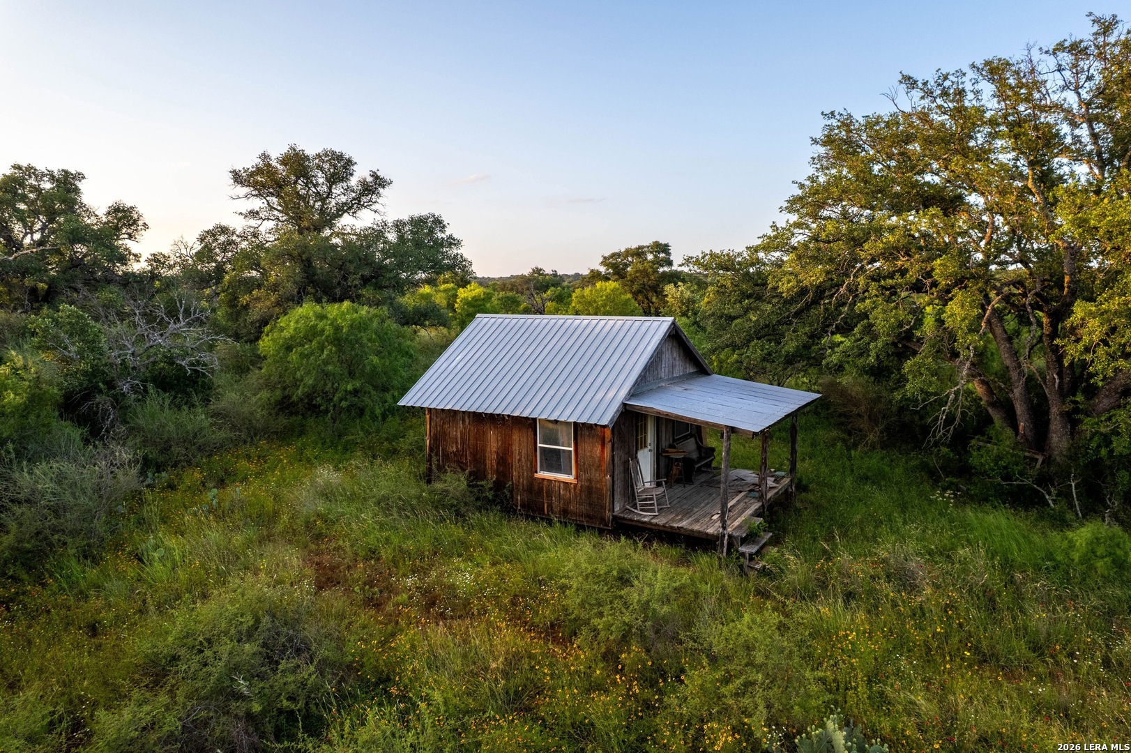 main property photo 23