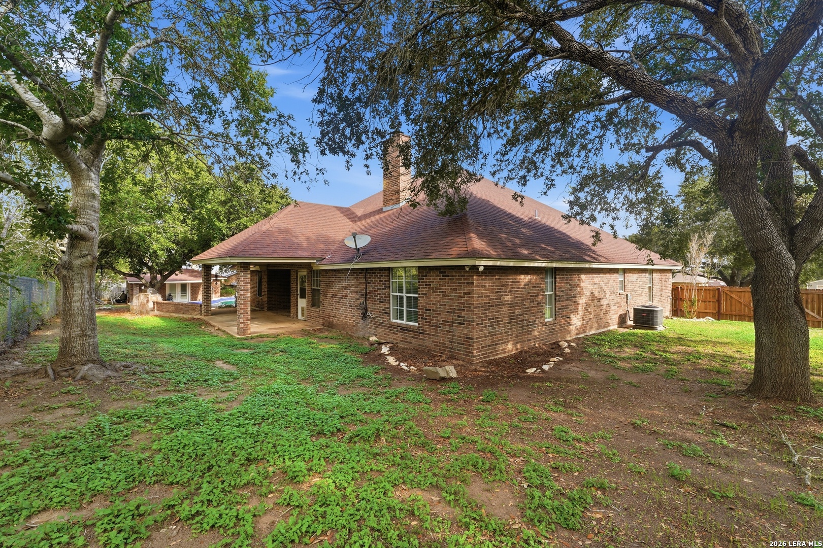 main property photo 30