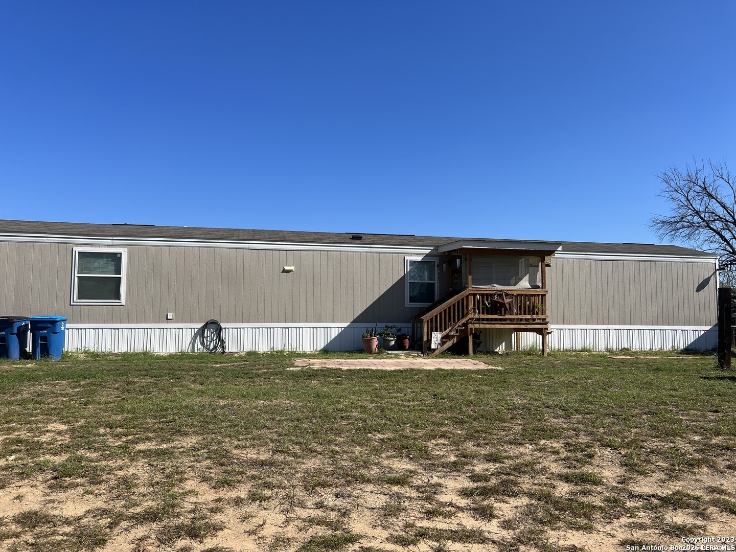 main property photo 3