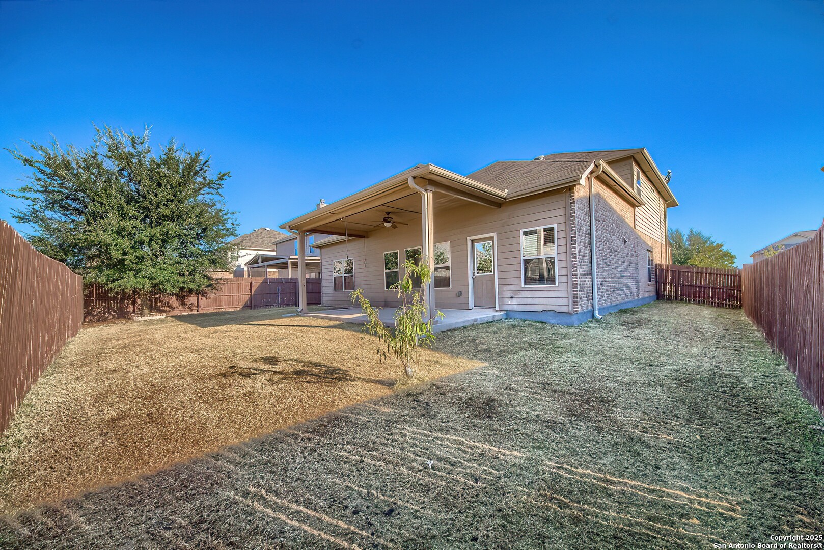 main property photo 27