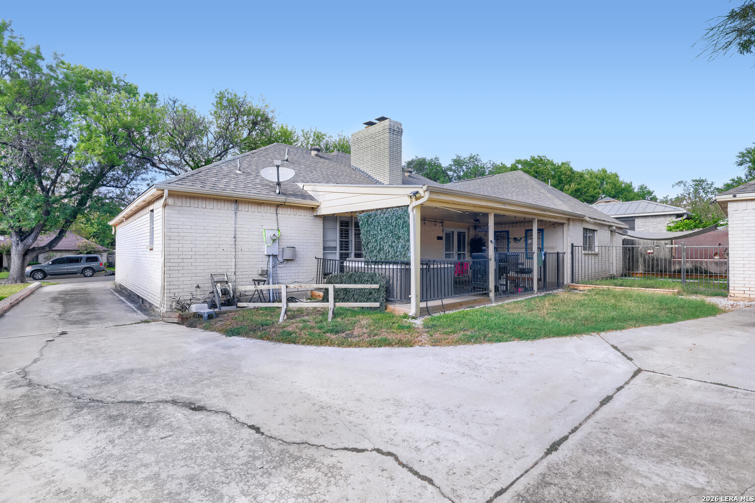 main property photo 29